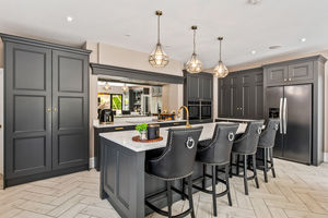 Kitchen- click for photo gallery